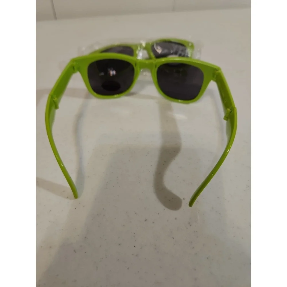Unisex Sunglasses Green UV Protection Foldable 2 Pair Cool Glasses‎